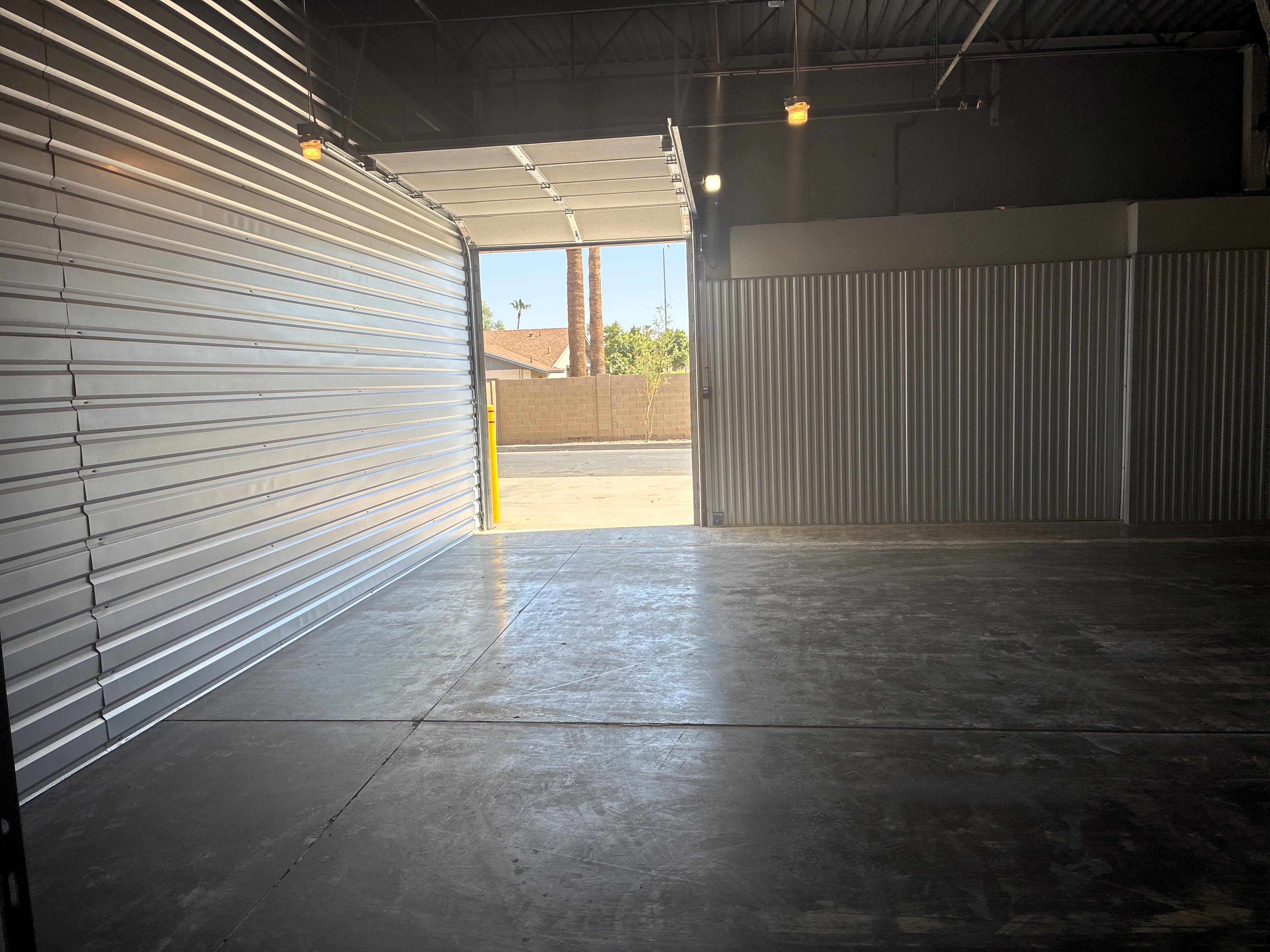 Warehouse Size Units Near US 60 Freeway Warehouse Size Units Near US 60 Freeway