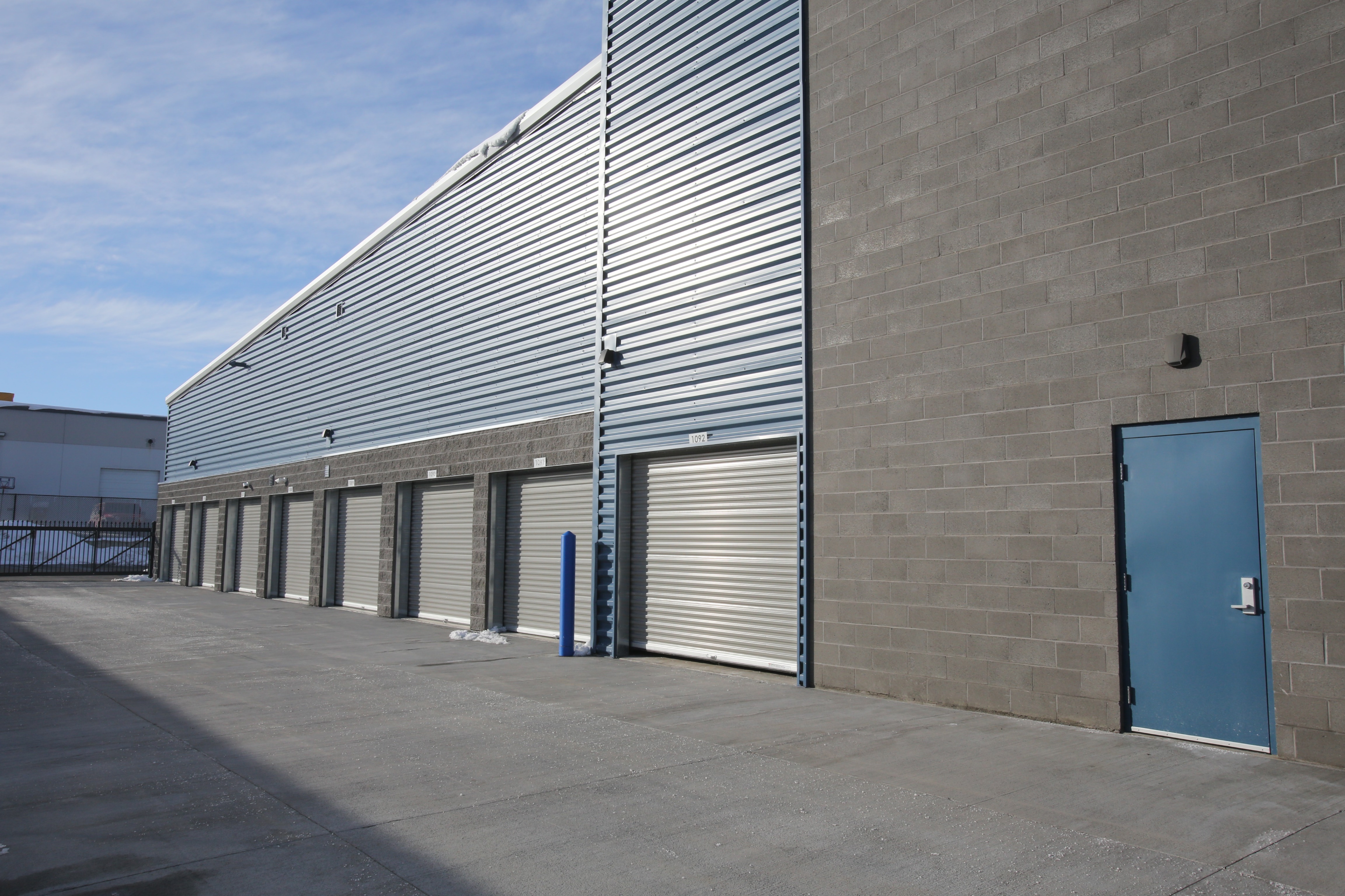 Drive Up Accessible Large Storage Units | Drive Up Storage Units
