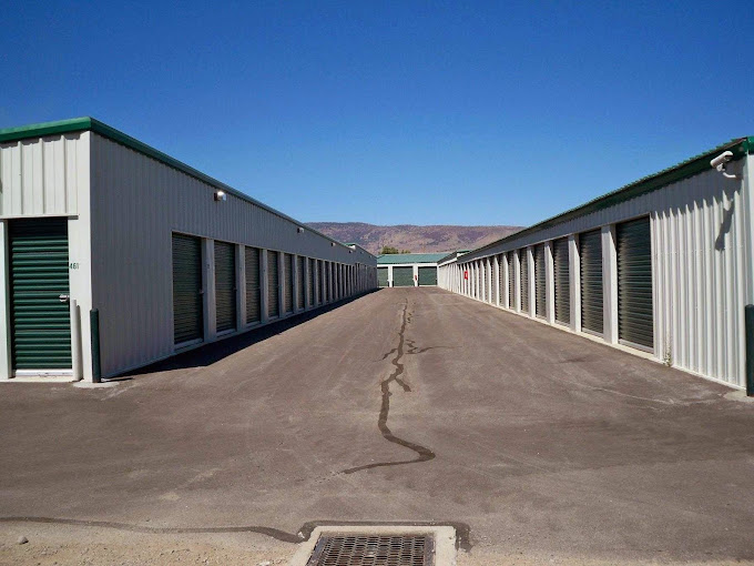 drive up self storage units susanville ca