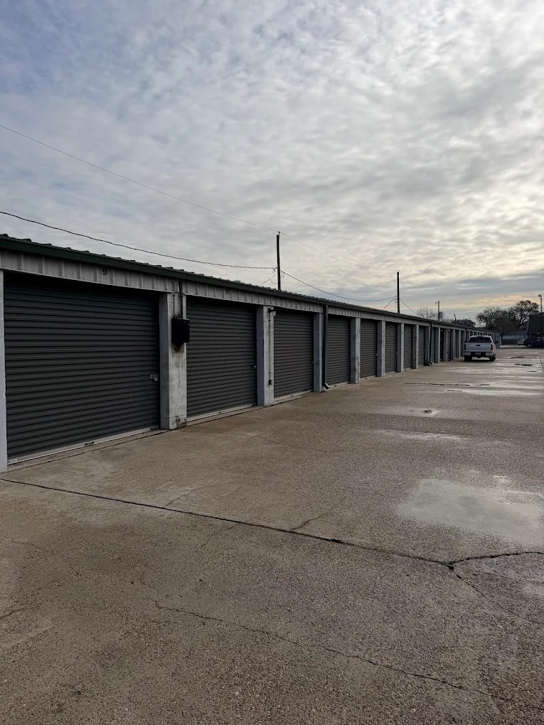 Drive-Up Storage Units in Chalmette, LA