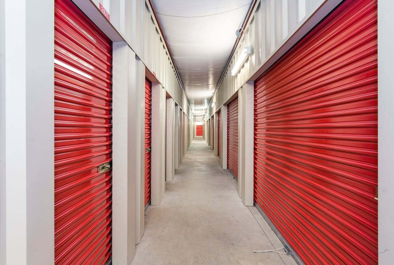 indoor climate controlled self storage units tupelo ms
