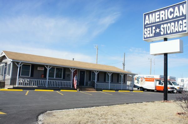 front office and rental trucks for american self storage