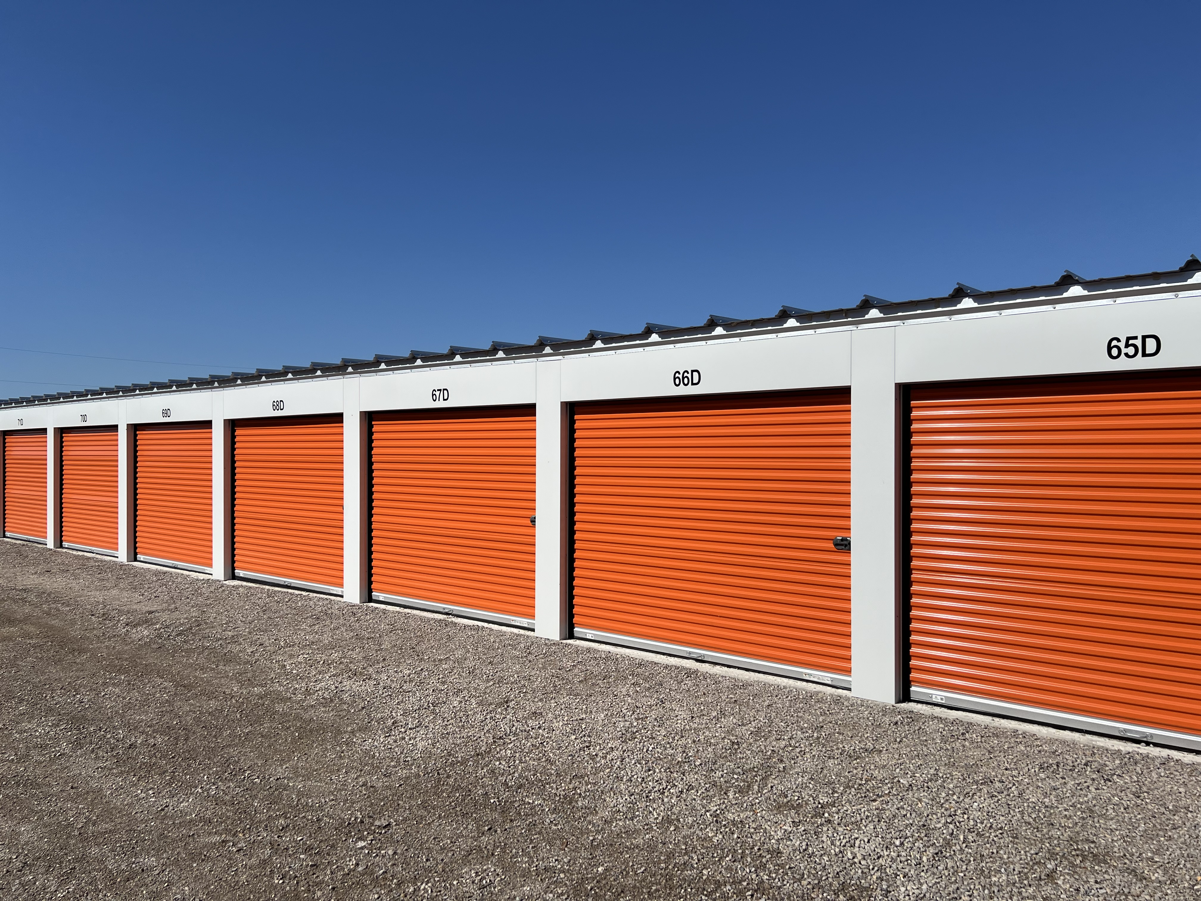 grand-bend-storage-large-drive-up-units Large drive-up storage units at Grand Bend Storage in South Huron