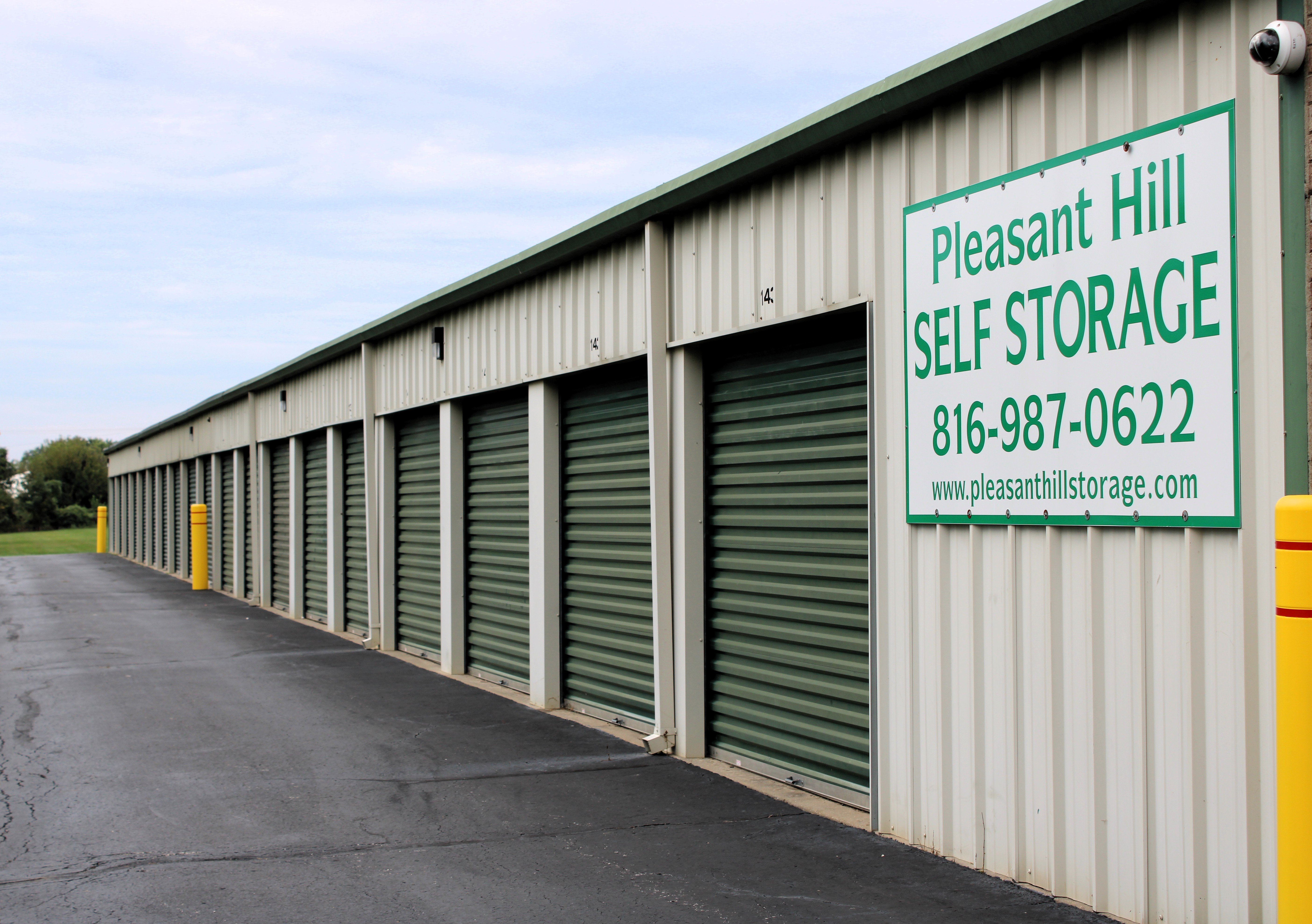 Pleasant Hill Storage is very close to Lee’s Summit, Greenwood, Blue Springs, and Harrisonville, Missouri. We are just off Route 7, so come and visit us or rent a unit online today! 
