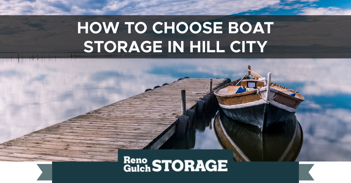 An image of a boat tied to a dock. A text banner reads, “How to choose boat storage in Hill City.”