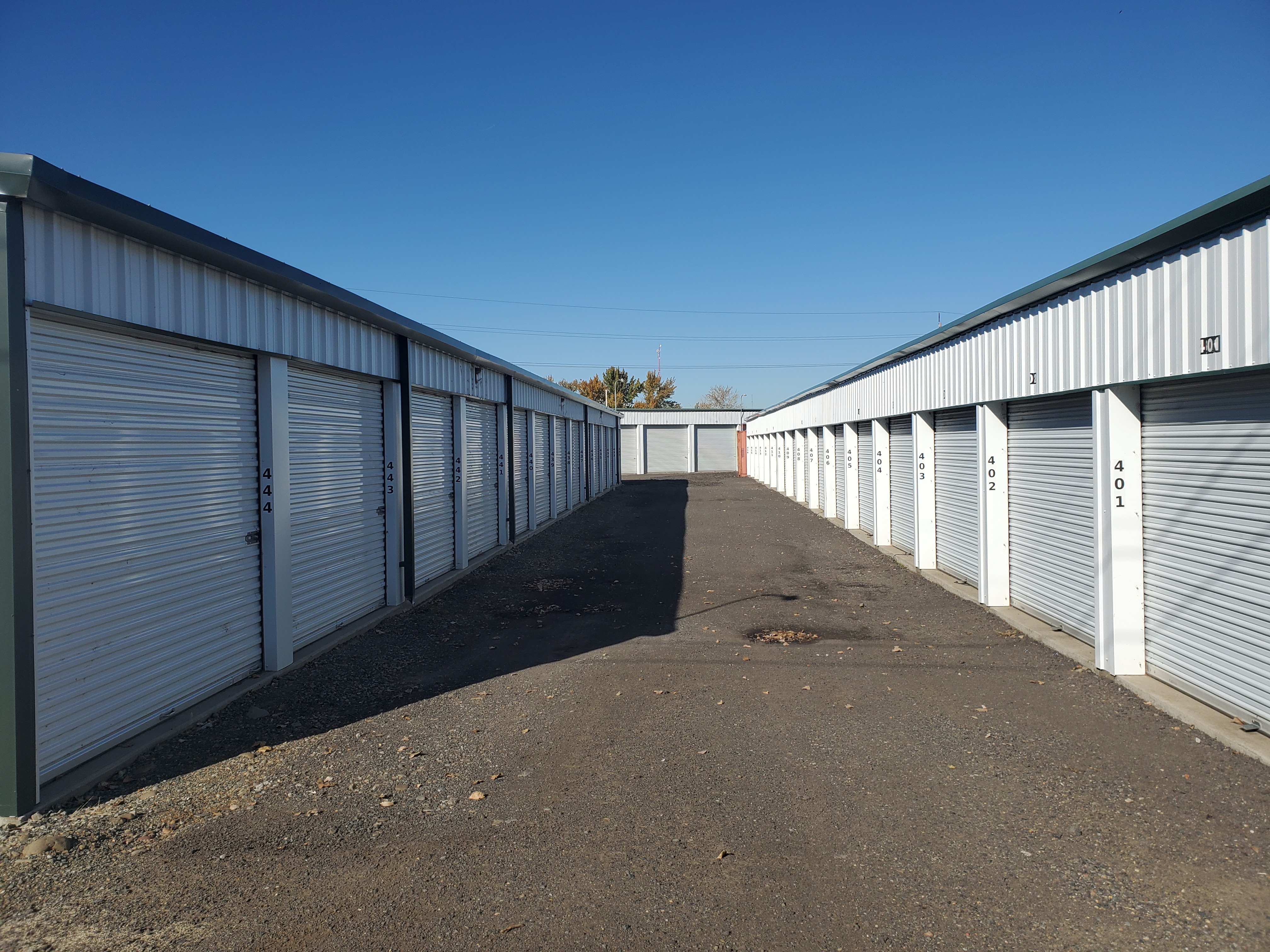 medium storage units