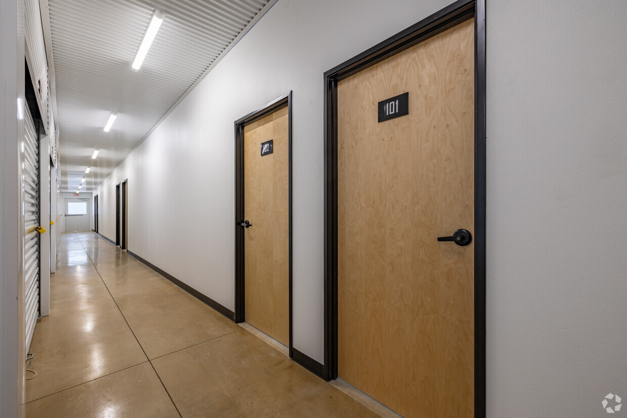 secured units in Johnson City, TX
