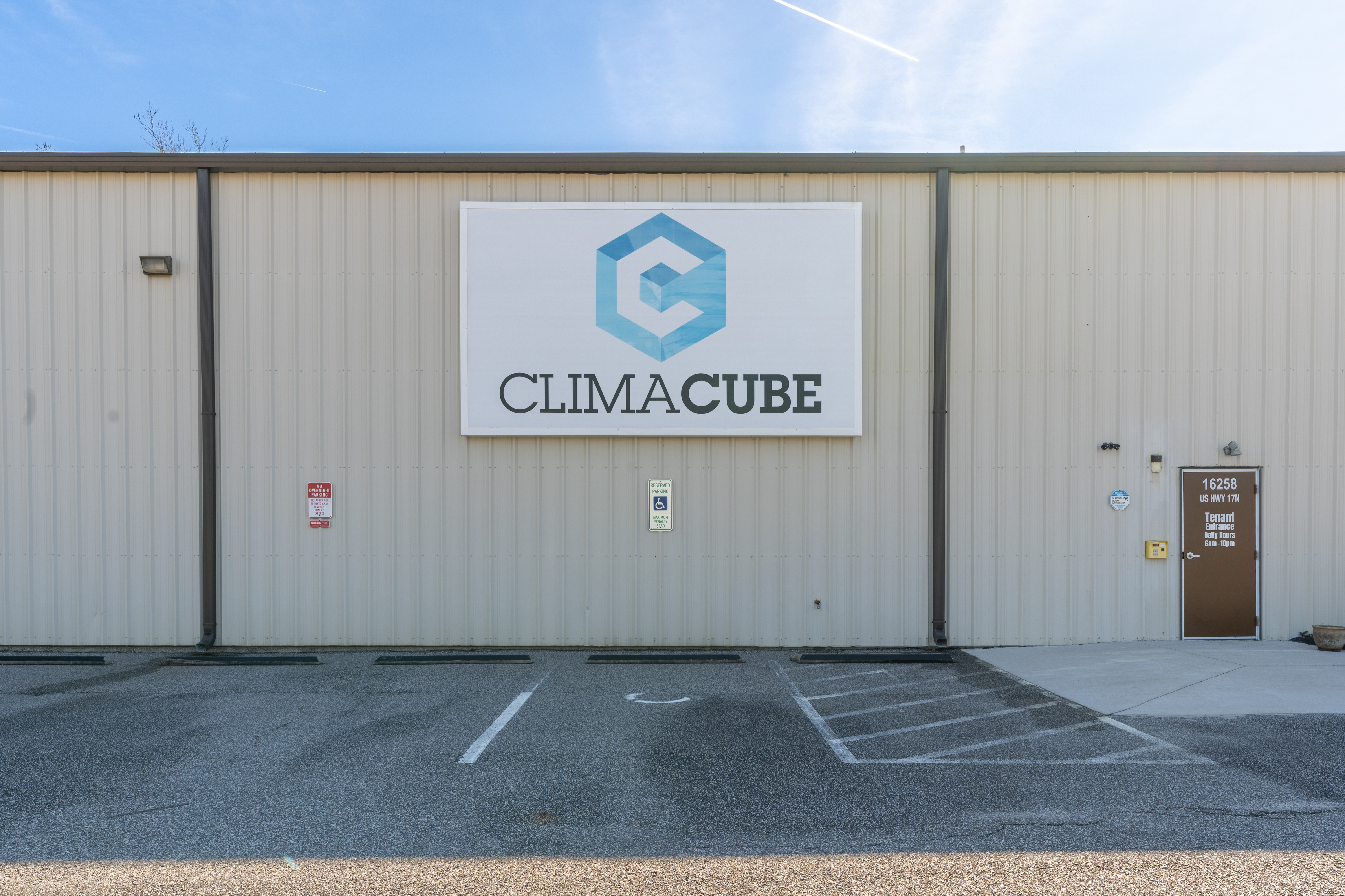 Clima Cube Self-Storage Sign