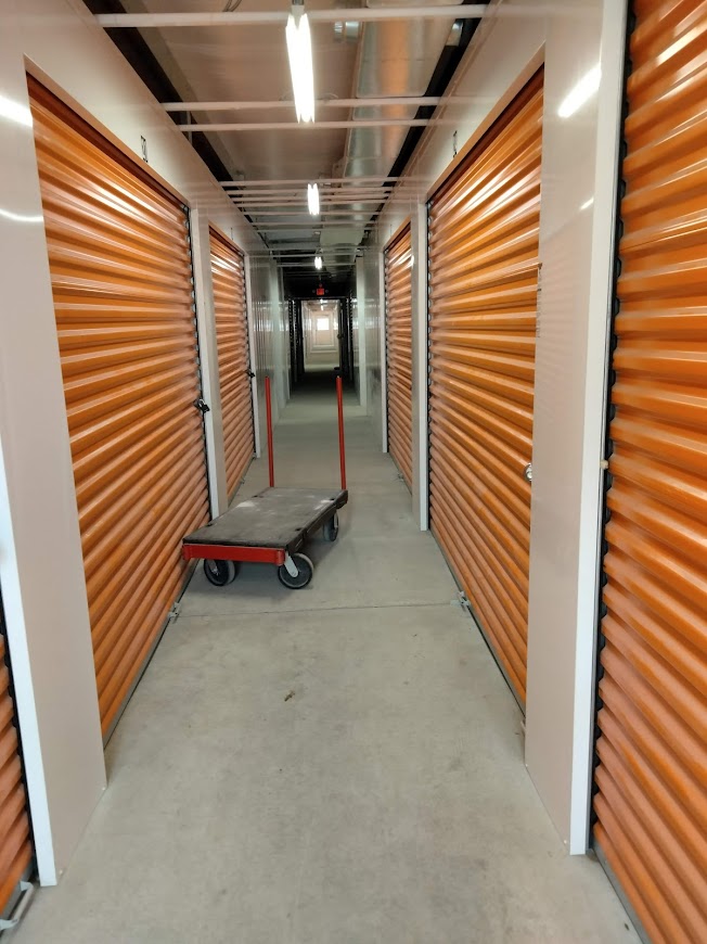 Indoor Self Storage Units in South Charleston, WV 