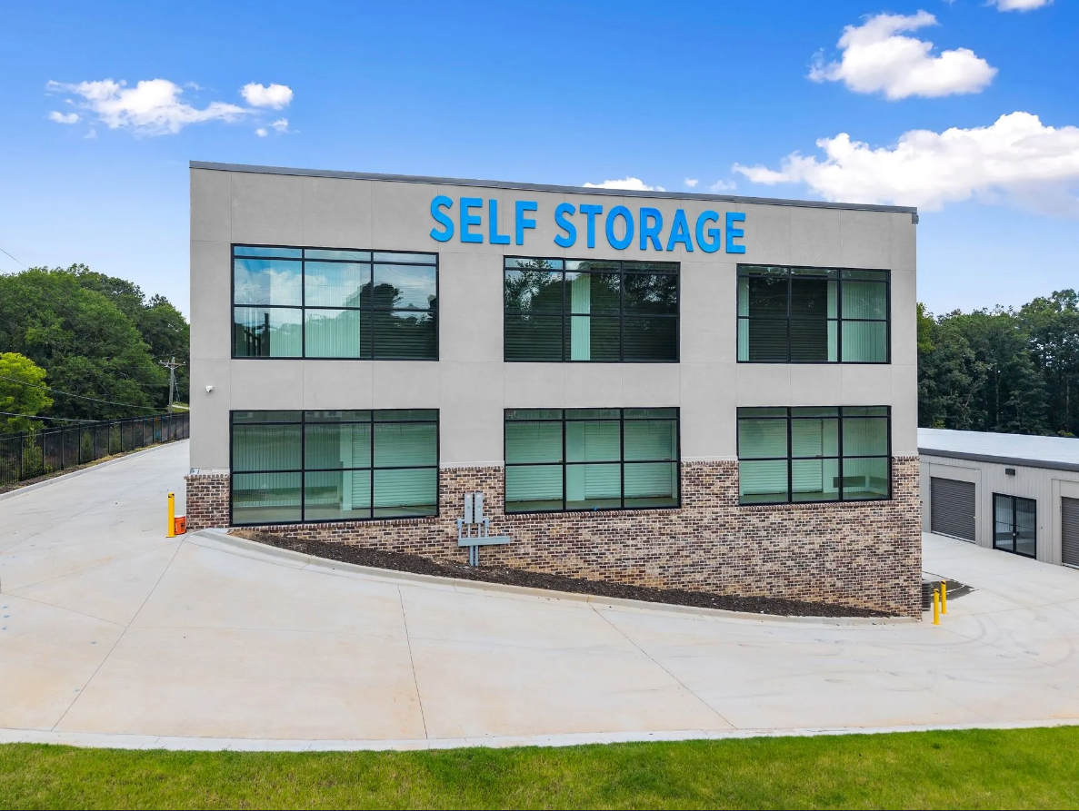 Climate-Controlled Storage in Gainesville, GA