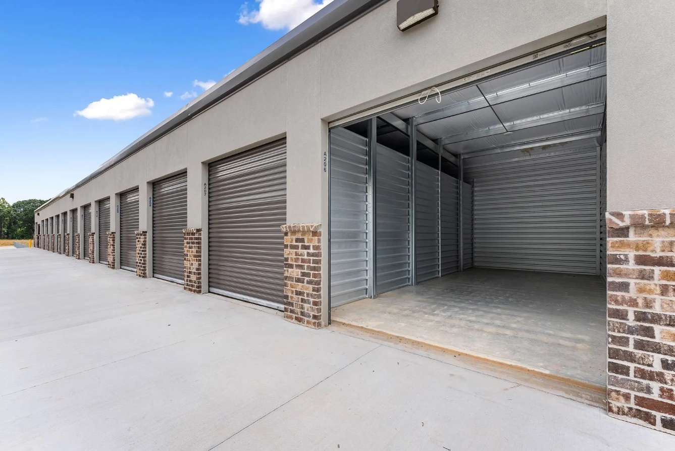 Large Drive-Up Units in Gainesville, GA