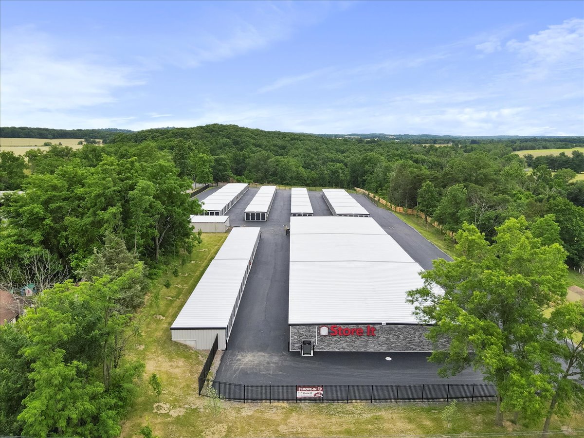 drone view for Store It Willoughby, Gettysburg, PA 17325