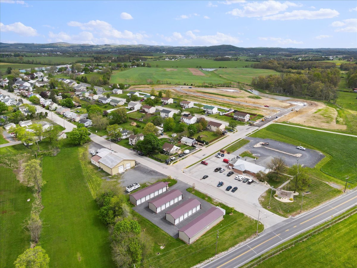 drone view for  Store It Biglerville at 151 4th St, Biglerville, PA 17307