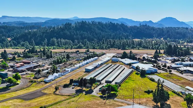 secured units in Cottage Grove, OR