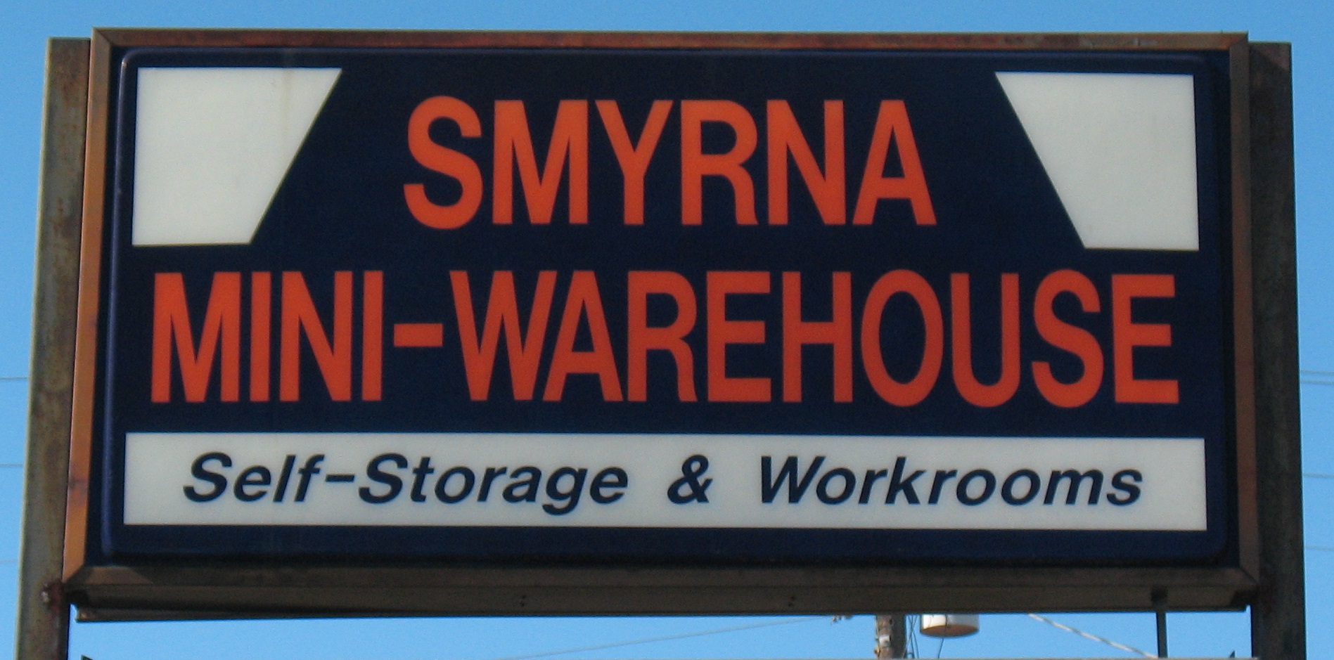 sign and logo for smyra mini warehouses