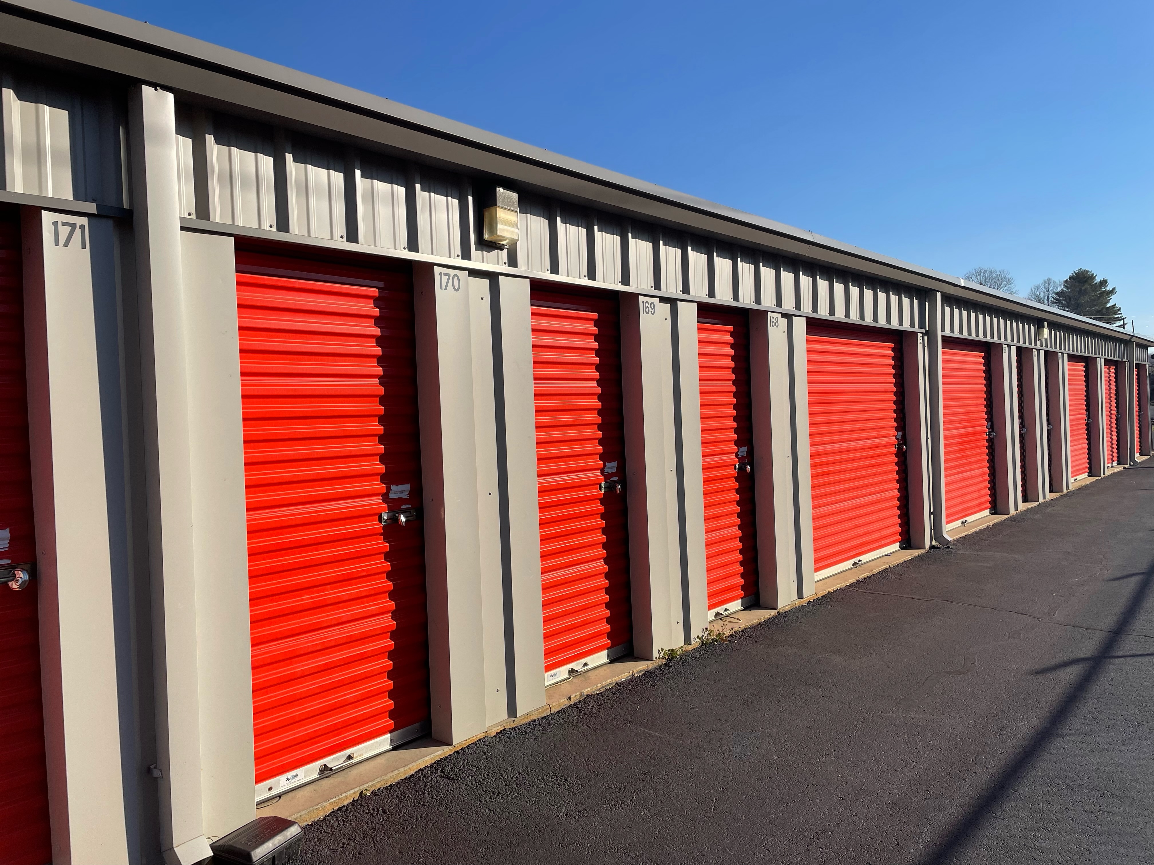 Storage Units in Swannanoa, NC 