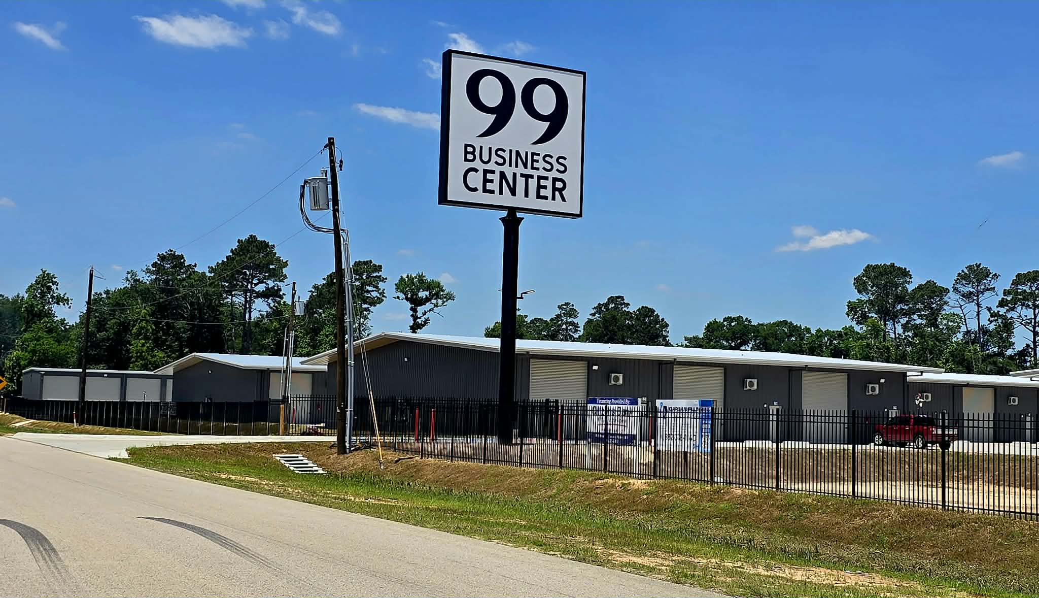 Office Warehouses Near Hwy 99 in Porter, TX