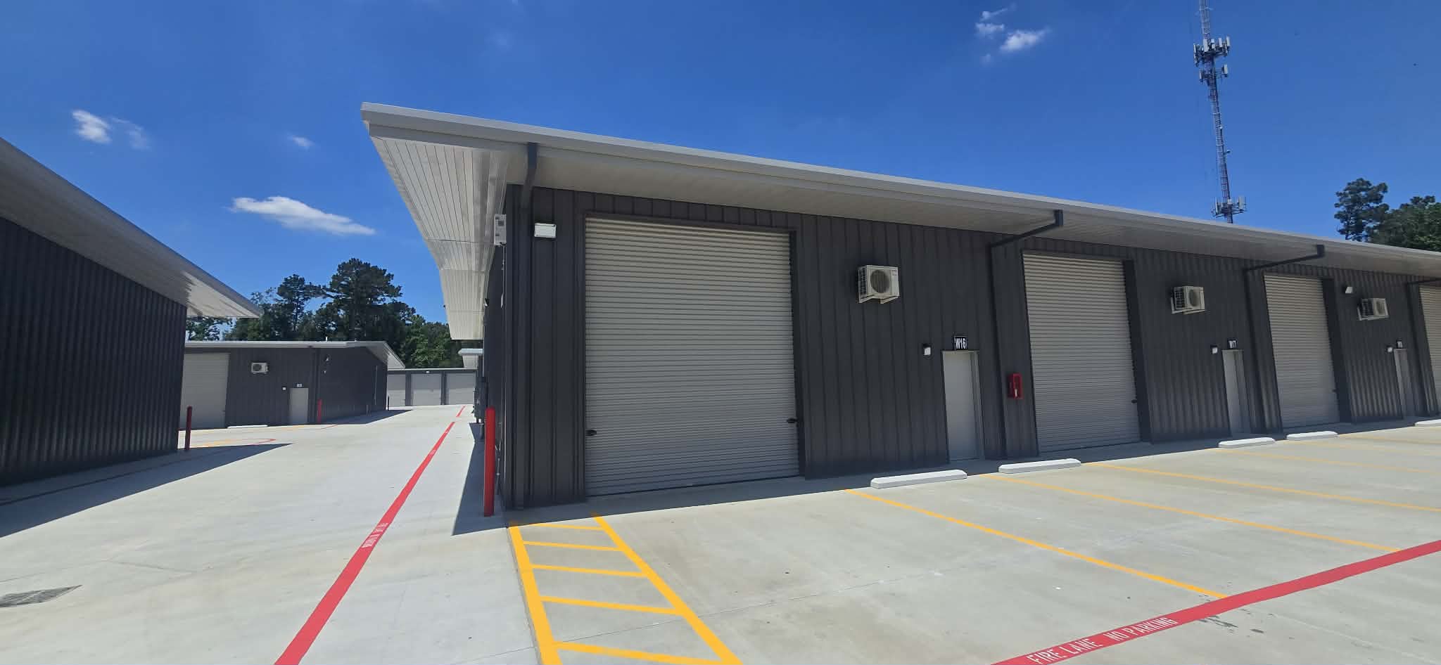 Brand-New Warehouse Storage Facility in Porter, TX