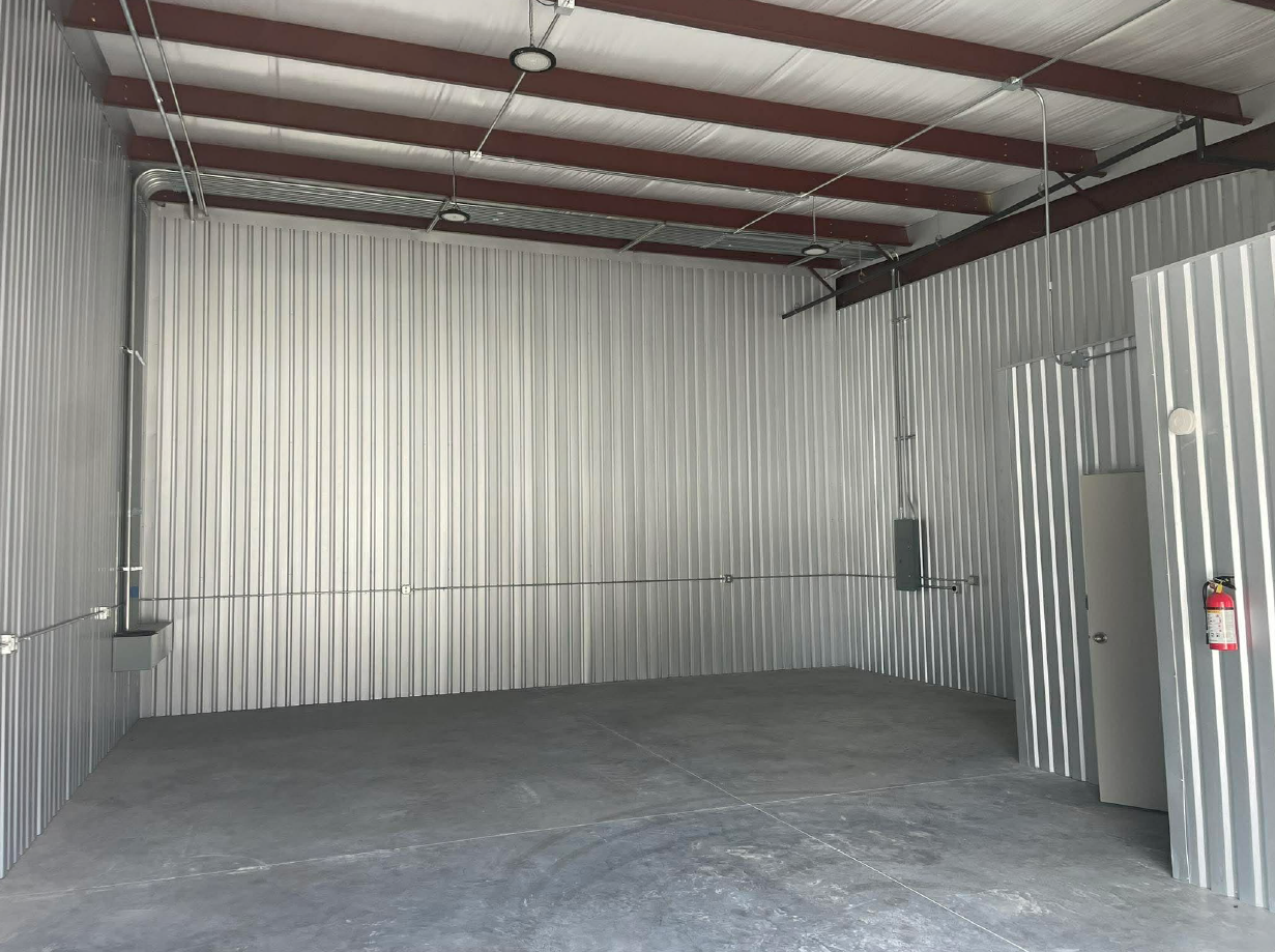 Extra Large Warehouse Spaces in Porter, TX