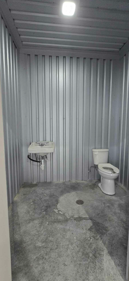 Restroom Available in Porter, TX