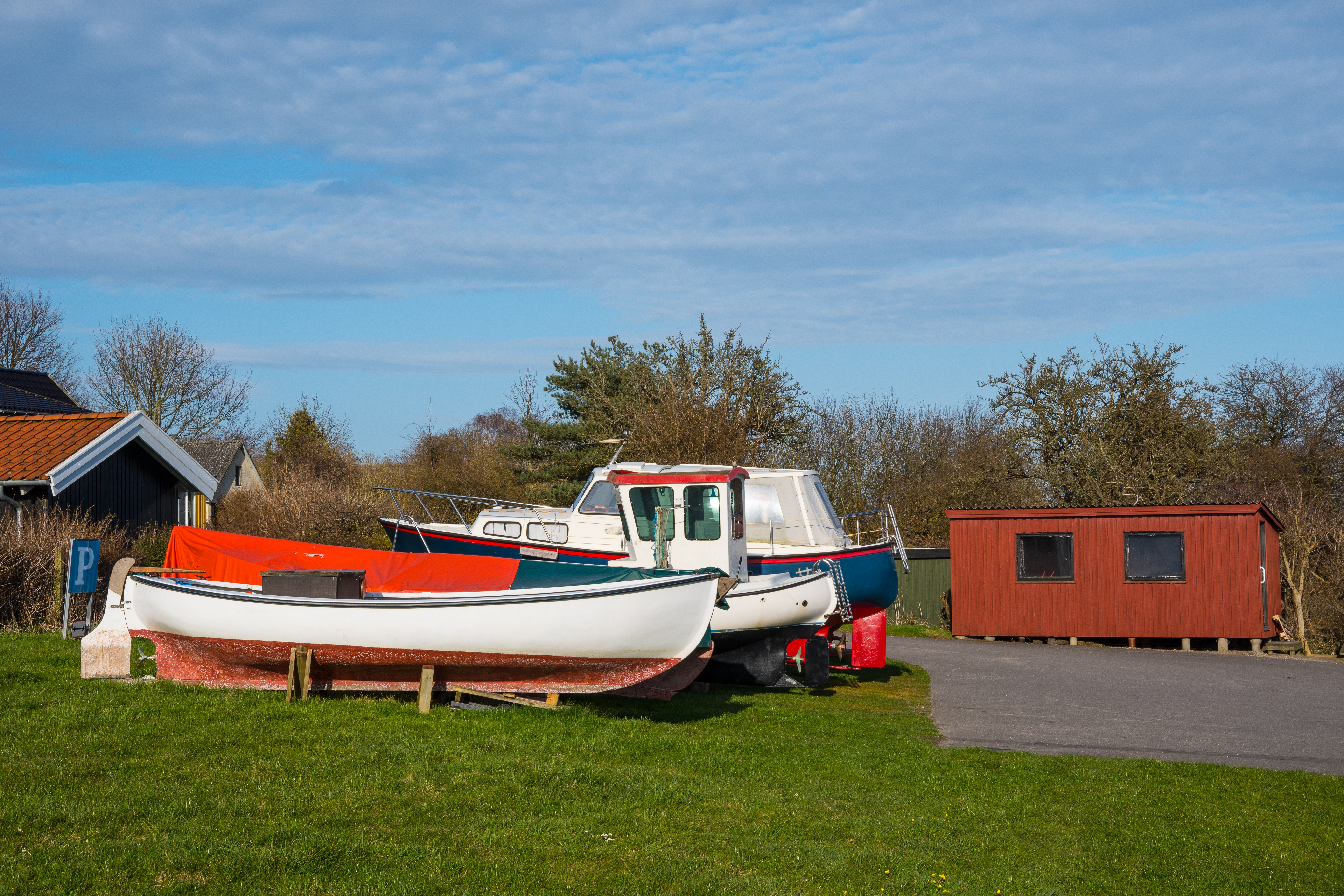 Boat storage near Lake Tawakoni for Caddo Mills and Quinlan, TX residents at a secure outdoor facility