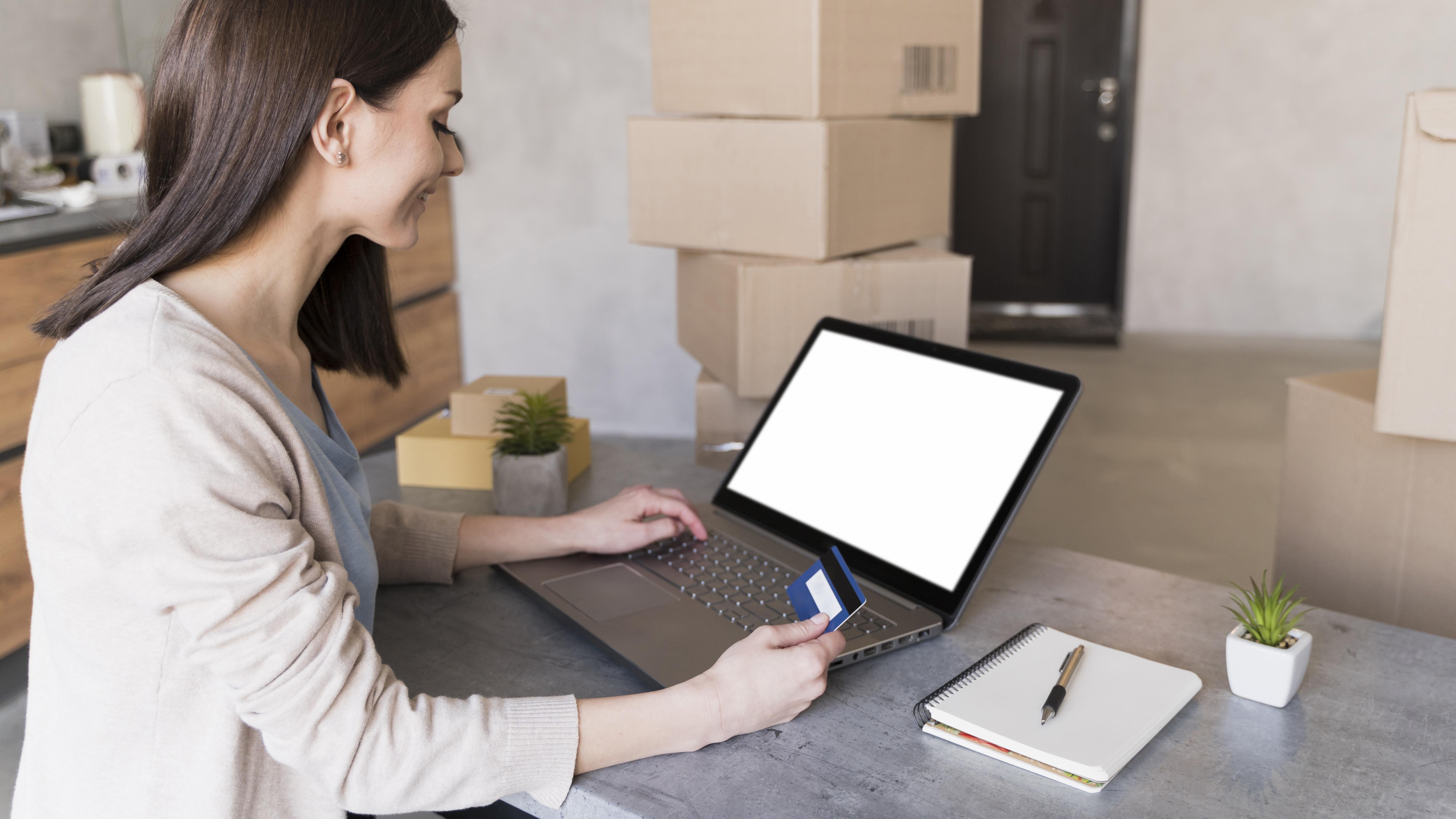 Open monthly planner representing flexible storage with no long-term contract in Lockhart, TX