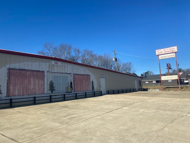 4TH AVE LOCATION 4TH AVE LOCATION