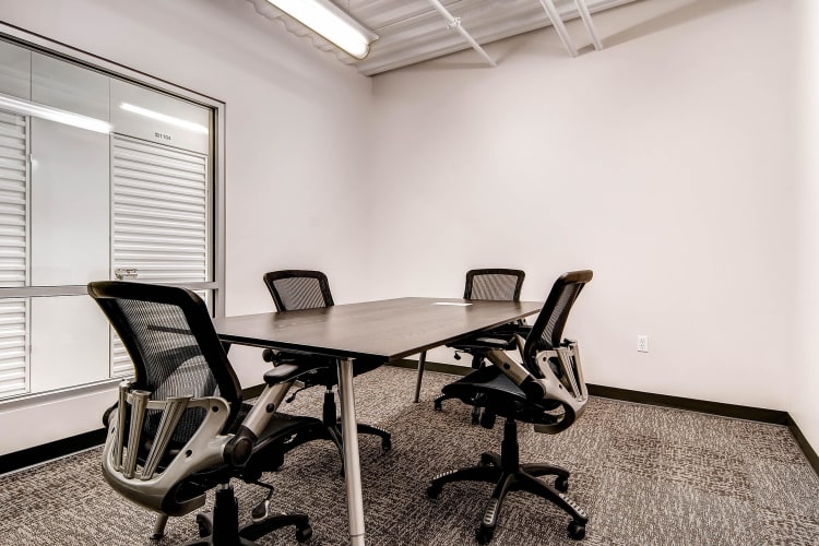 2424_delgany_street_denver_co-print-031-conference_room