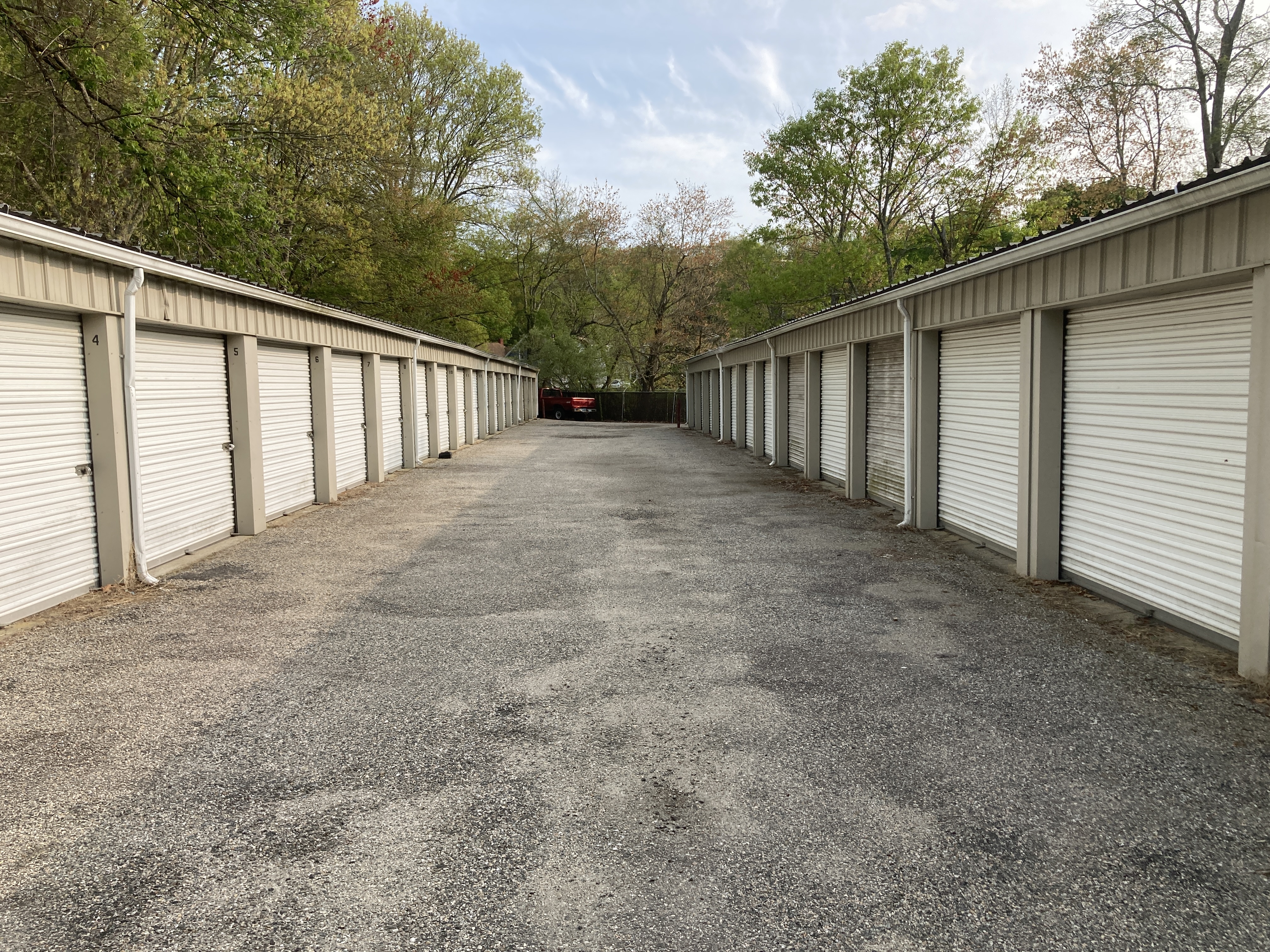 drive up access self storage in plainfield ct