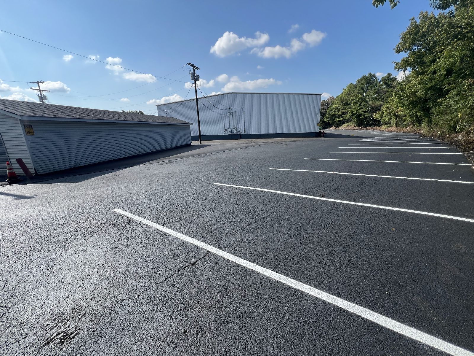 Ragland Business Park - Affordable Self Storage Units in Jackson, TN