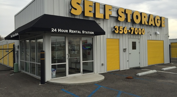 Brookville Road Self Storage - StoreNow Inc. 1251 Interchange Way  Indianapolis IN 46239