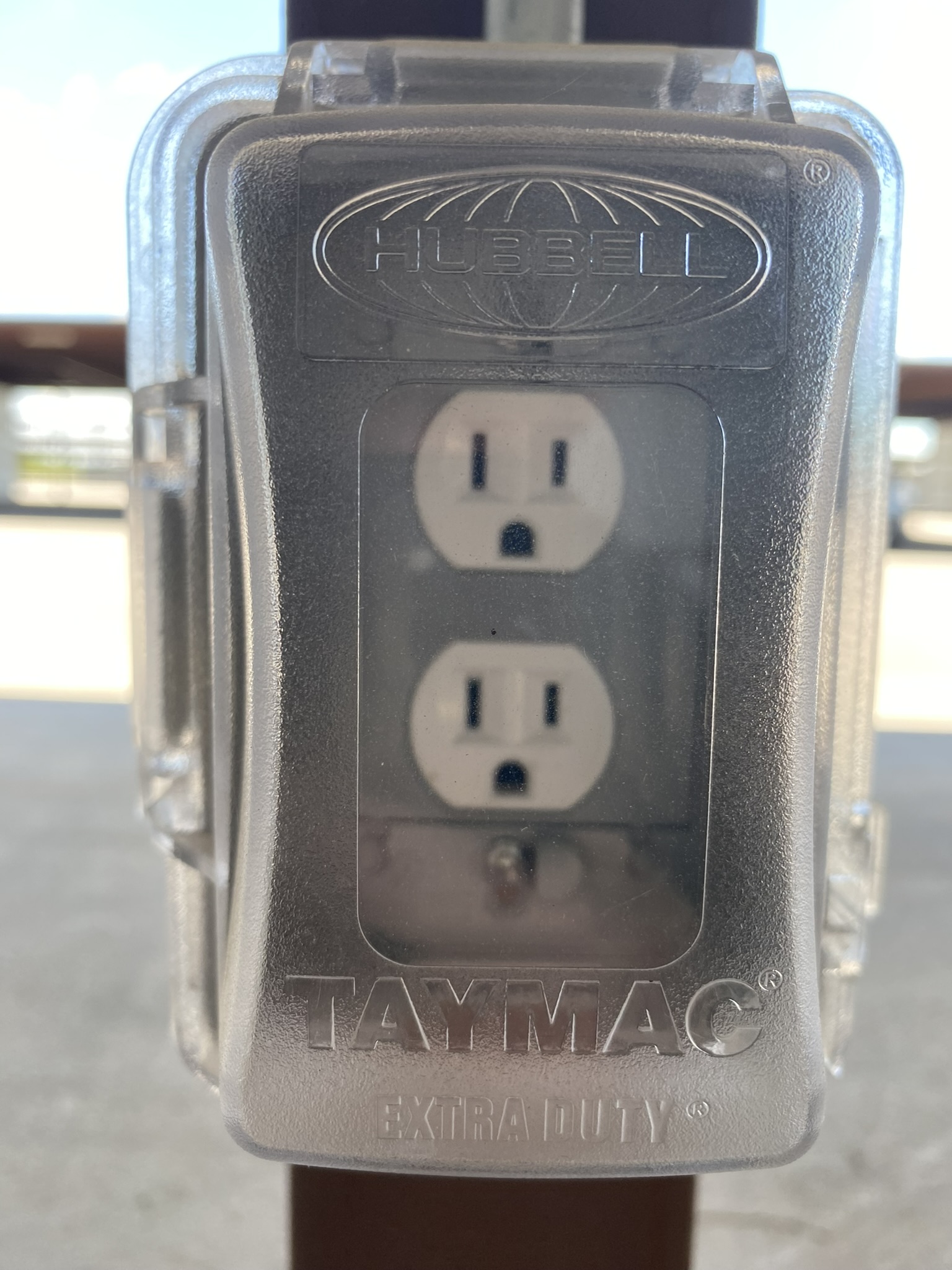 20 amp plugs at each spot