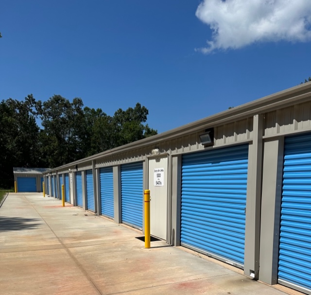 Clean storage units and Friendly service