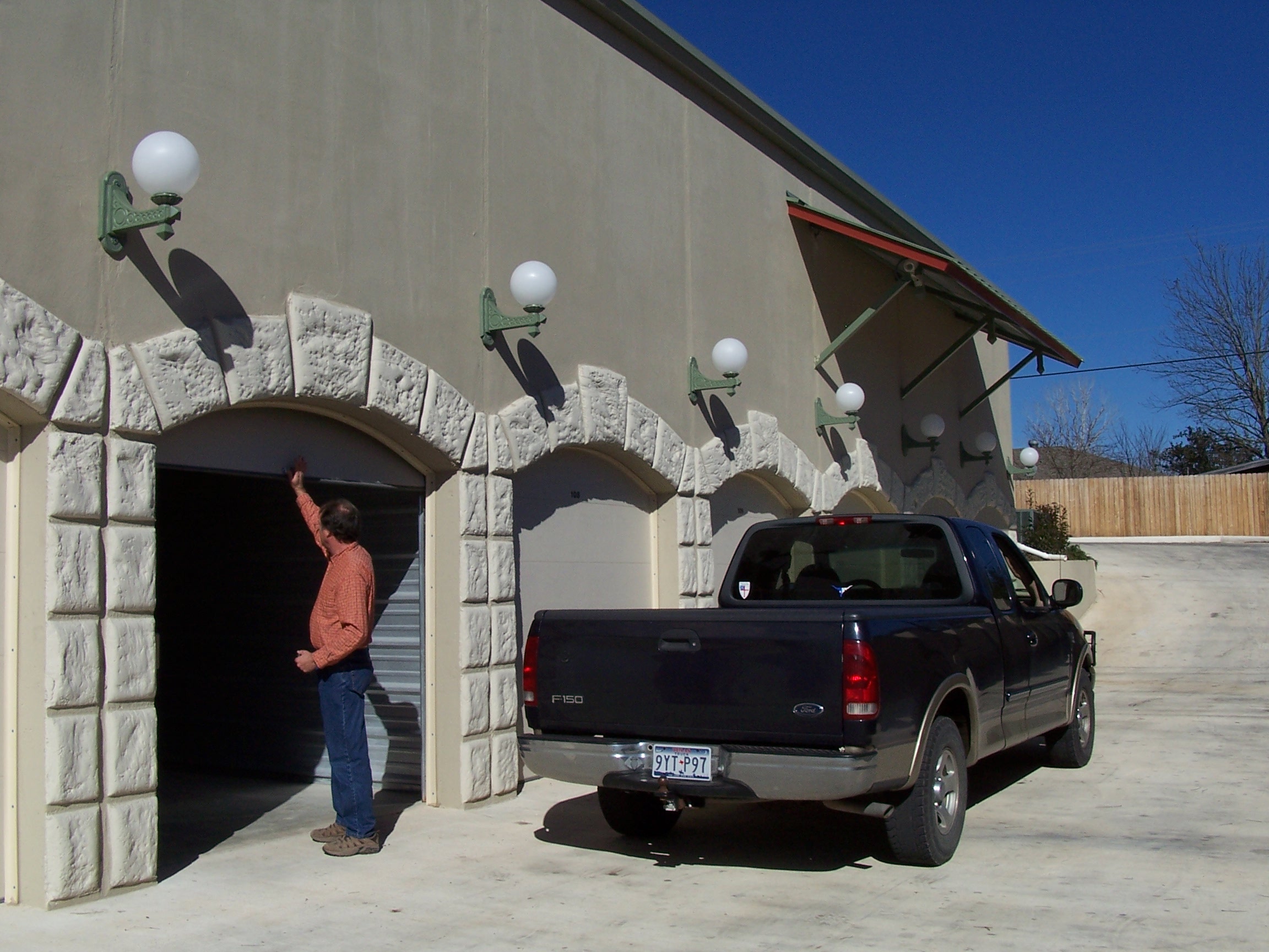 secured units in Ingram, TX