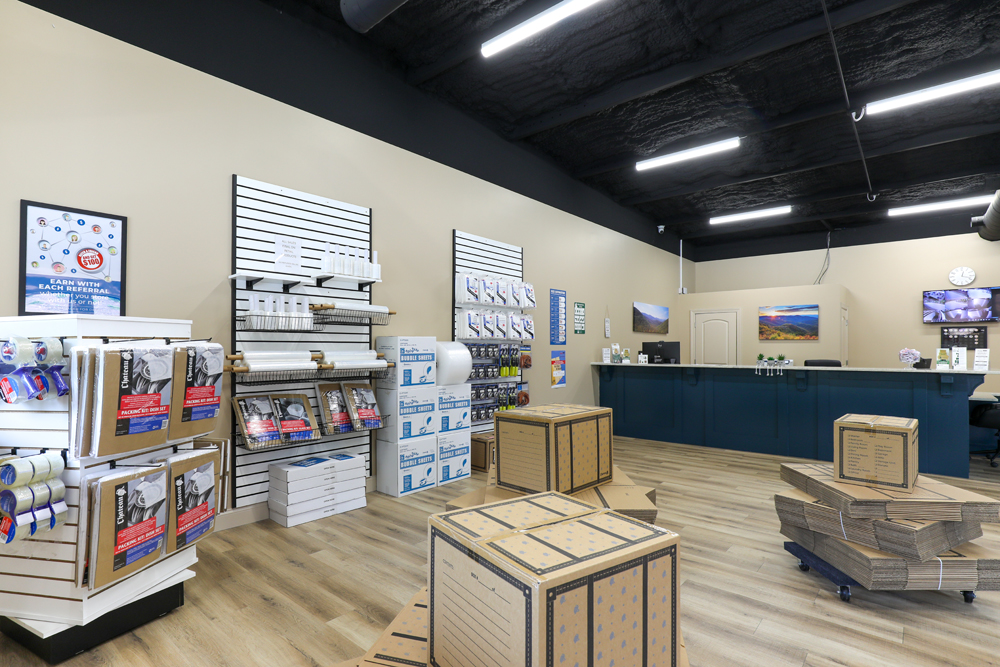 Boxes and Packing Supplies in Hoschton, GA