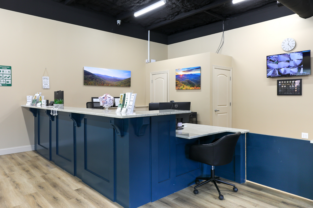 Friendly Office Managers in Hoschton, GA