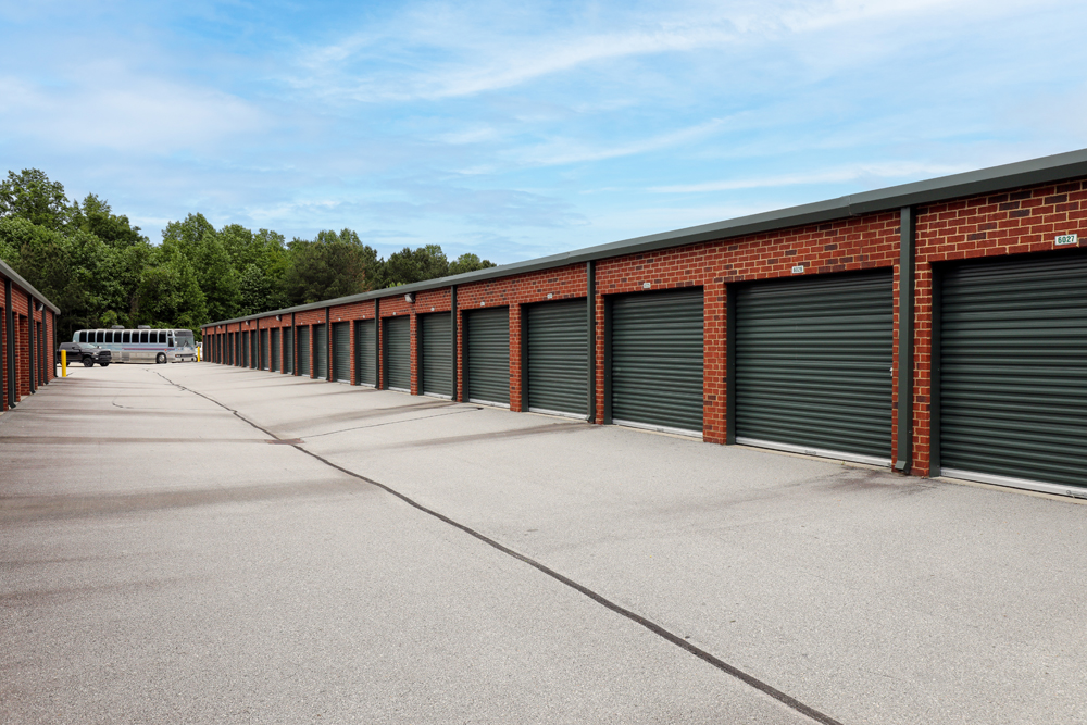 Medium Drive-Up Units in Buford, GA