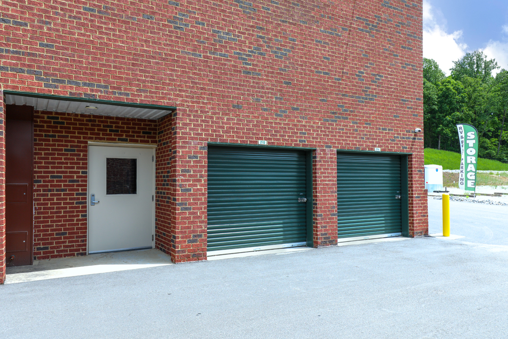 Spacious Units in Hoschton, GA