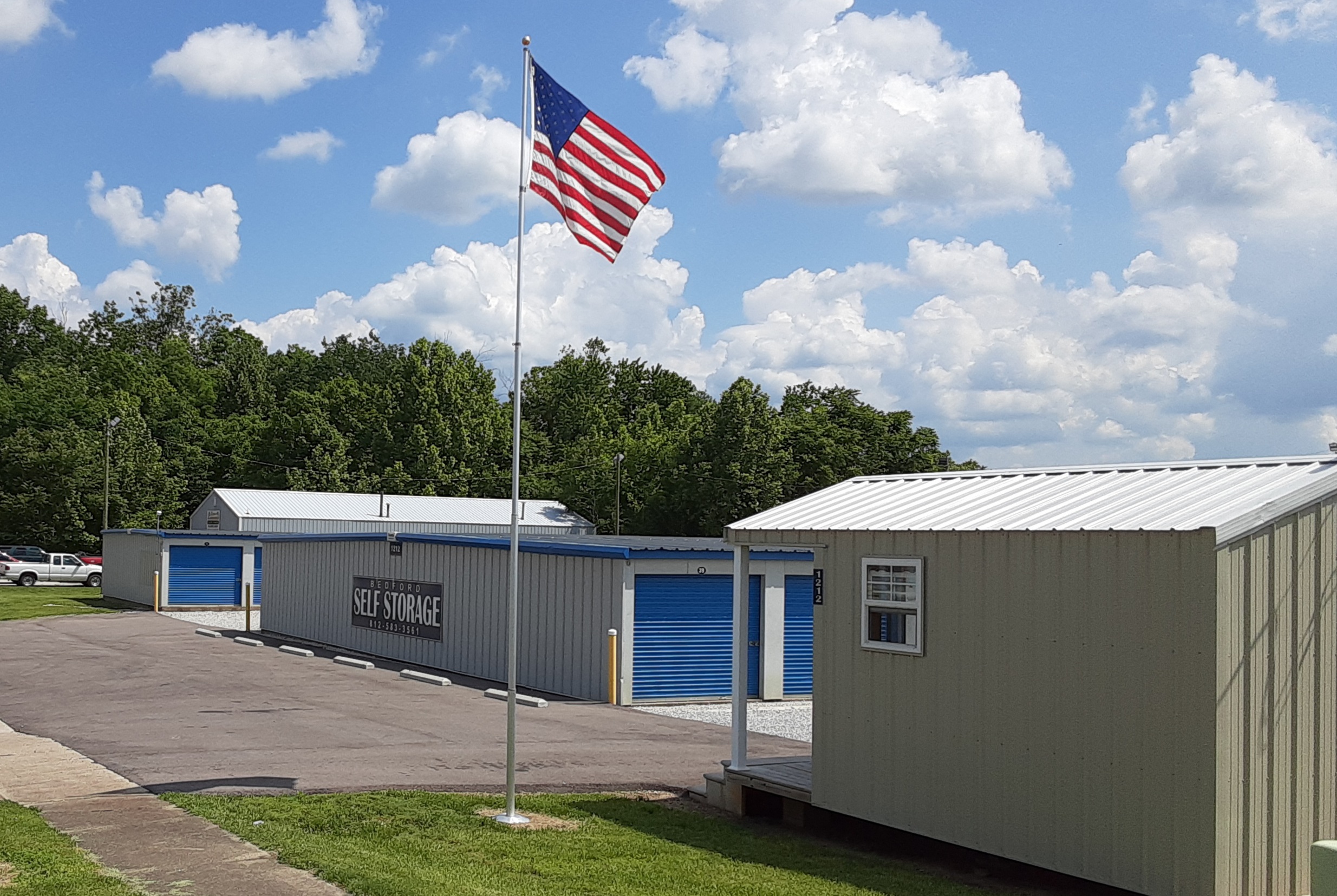 Drive Up Access Storage Units in Bedford, IN 