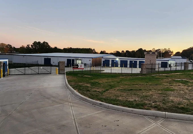 Gatekeeper Storage 3 630 N Bickett Blvd. Louisburg, NC 27549