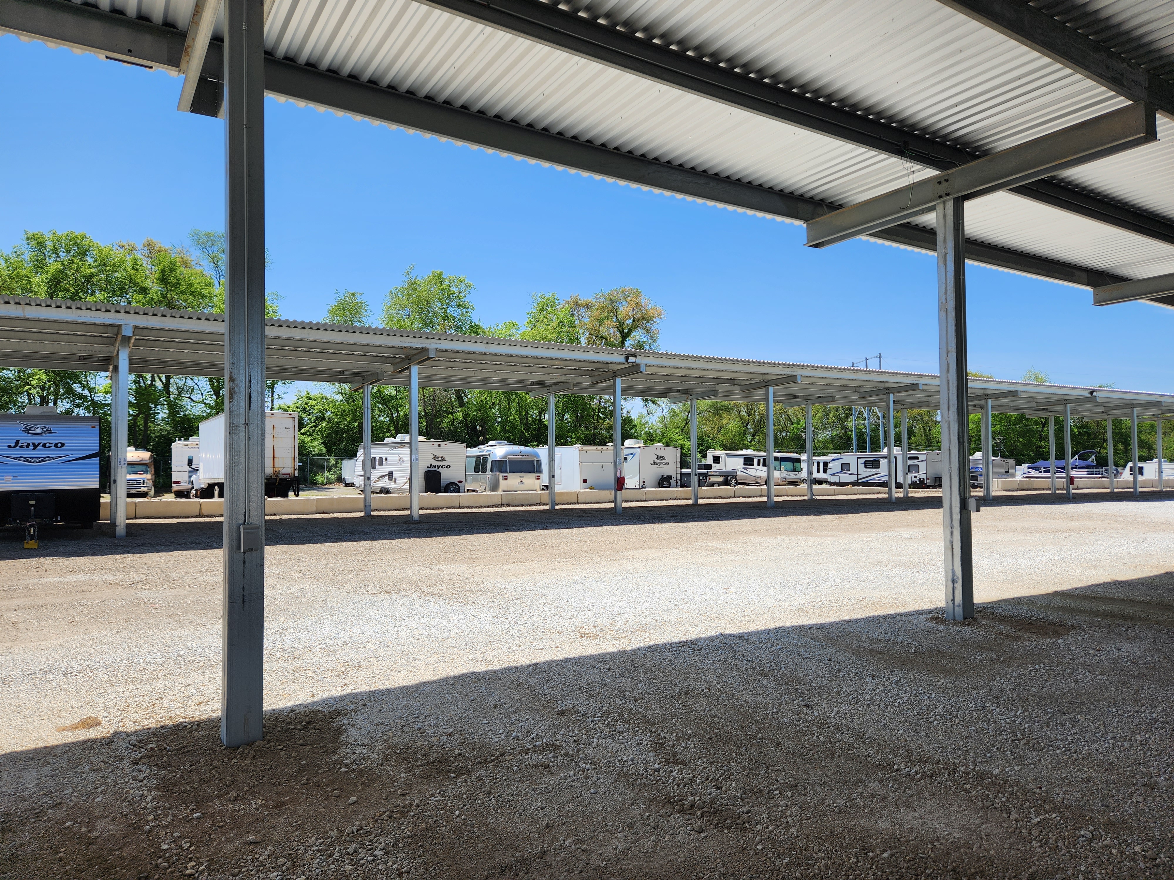 Covered RV Parking in Lafayette, IN