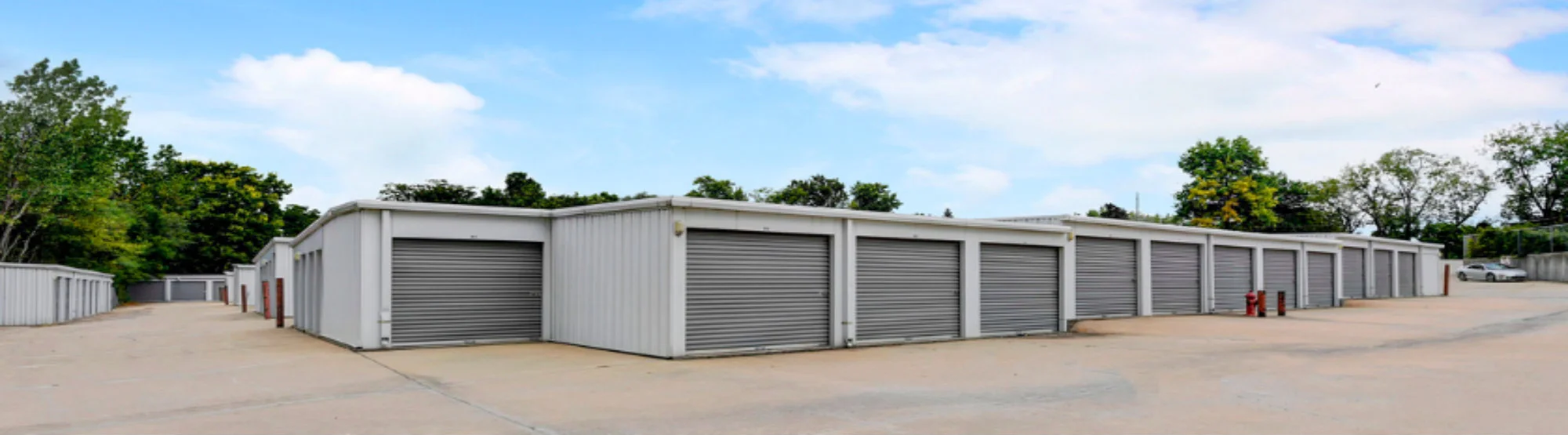Drive-up storage access in Kansas City