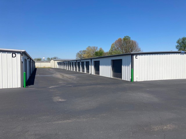 Drive-Up Storage Units in Muscle Shoals, AL | 99 Commerce St
