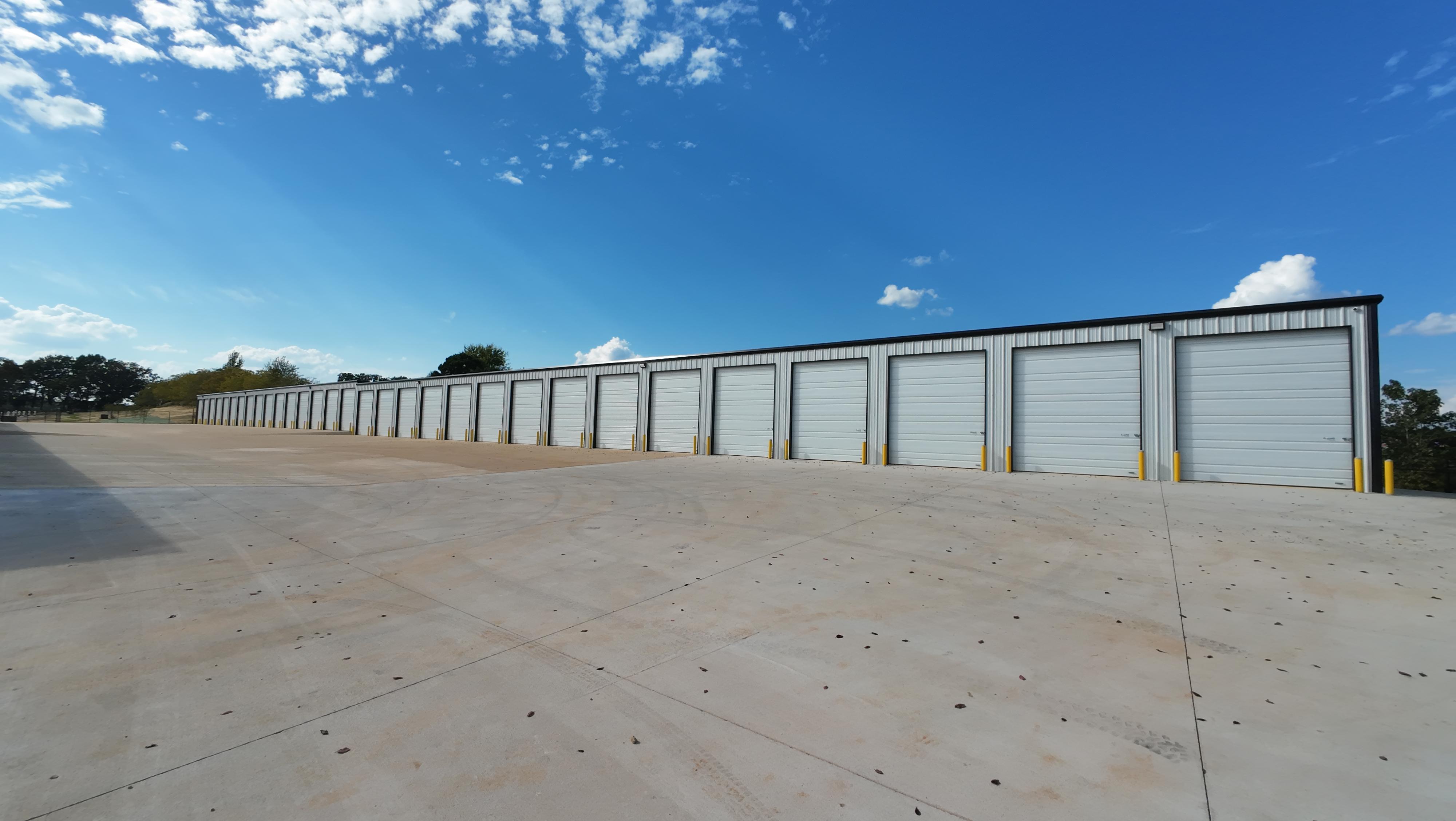 Premier lock storage - Longview 3833 US hw 259 N, Longview, TX 65605