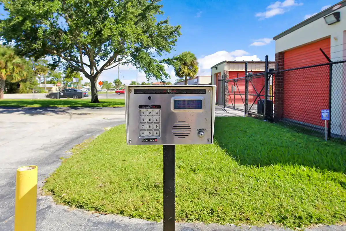 All Aboard Storage - Big Tree Depot 409 Big Tree Road, South Daytona, FL 32119