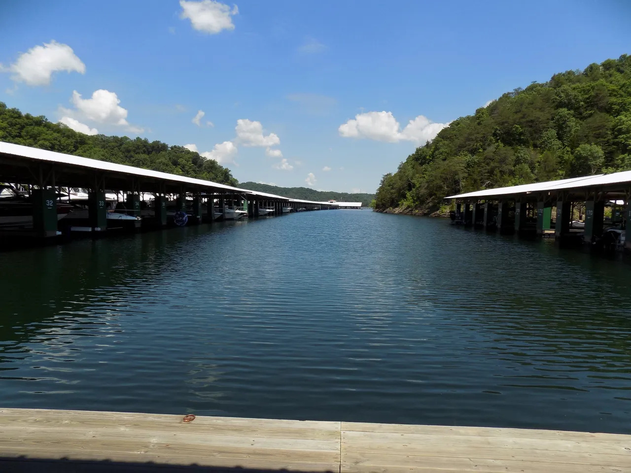 Boat Storage At Lake Cumberland in Jamestown, KY 42629