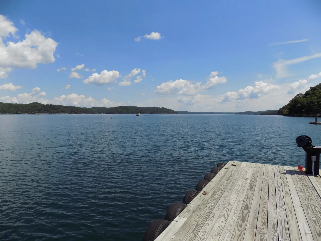 Boat Storage At Lake Cumberland in Jamestown, KY 42629