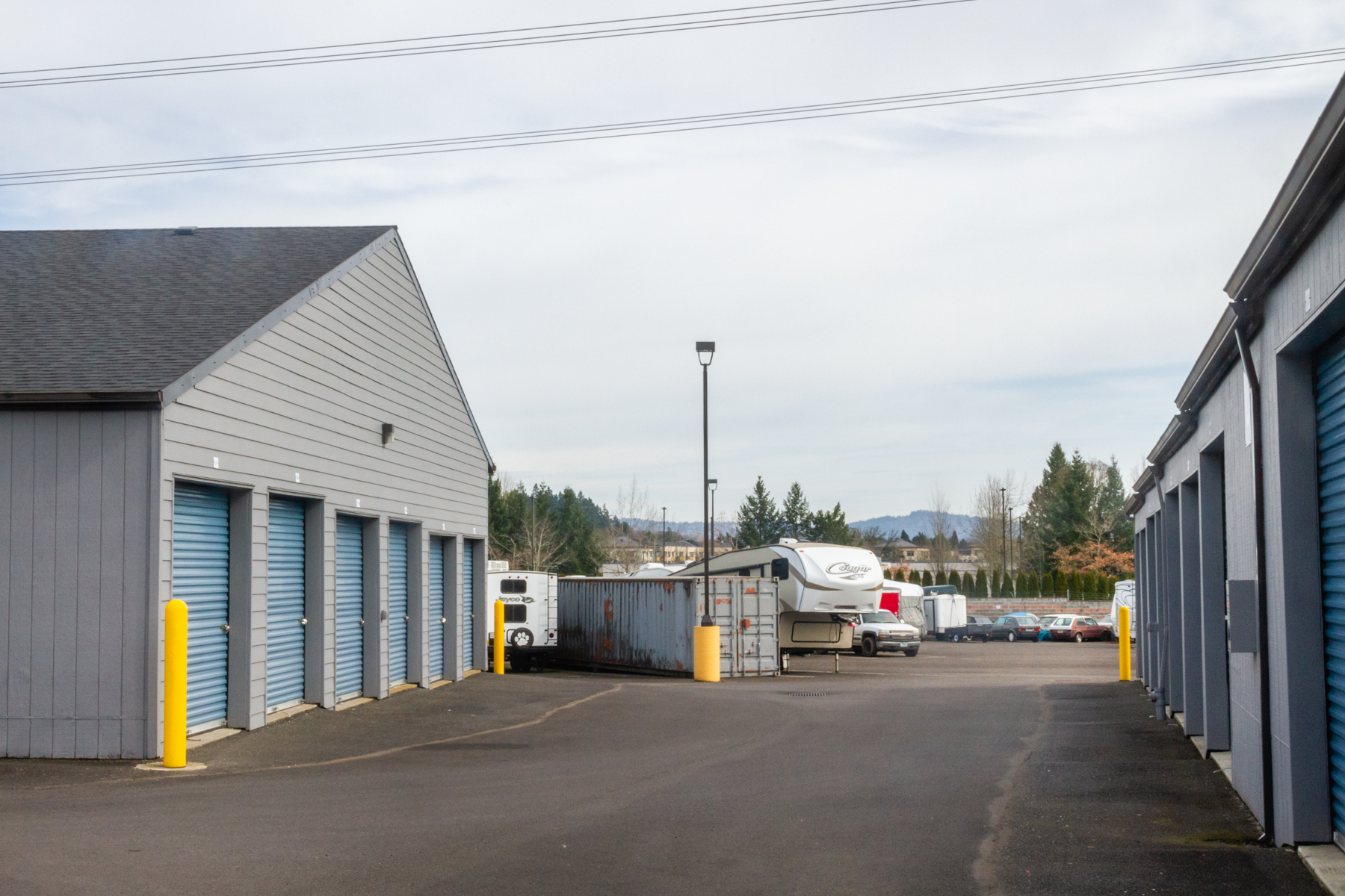 Secure self storage units Hillsboro Oregon 