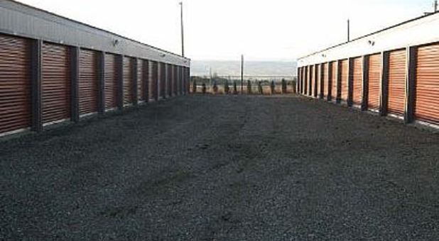 Drive Up Access at Airport Safe Storage