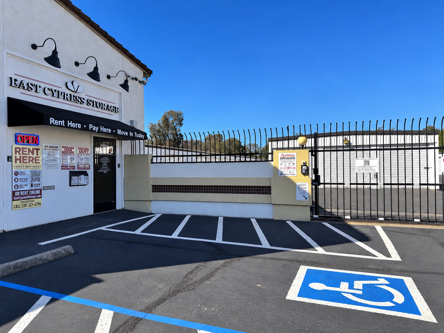 East Cypress Storage Entrance and Office reddingstorage.com